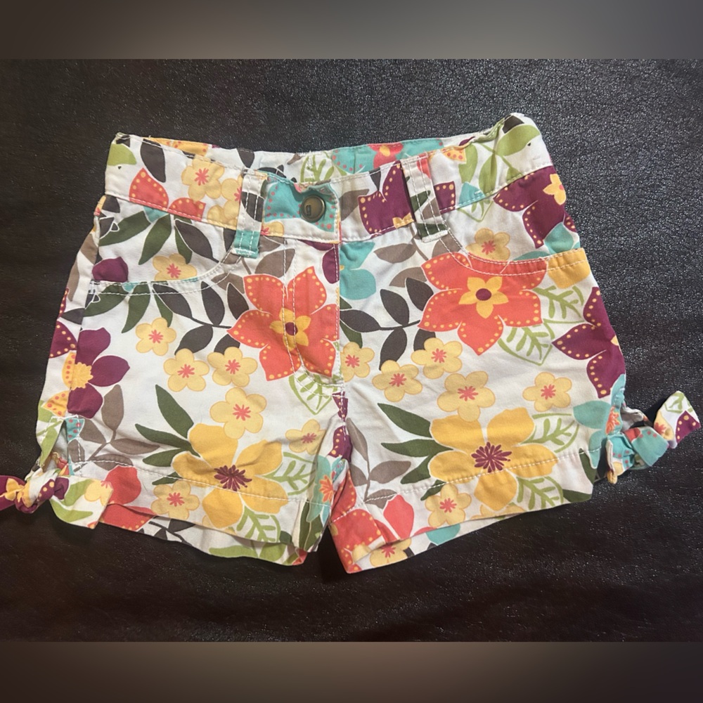 4/$20🌷🌼💕 Gymboree Retro Floral Side-Tie Shorts (Size 3T) Adjustable Waist💕🌼